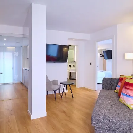 Luna Apartman *
